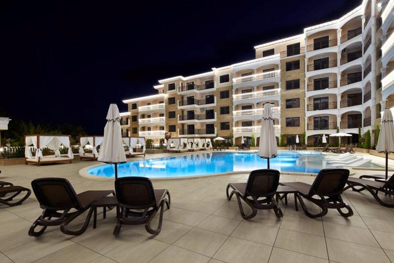 Valencia Gardens Deluxe Apartments نيسيبار المظهر الخارجي الصورة