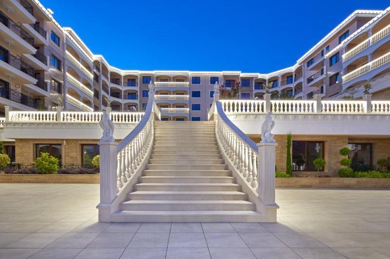Valencia Gardens Deluxe Apartments نيسيبار المظهر الخارجي الصورة