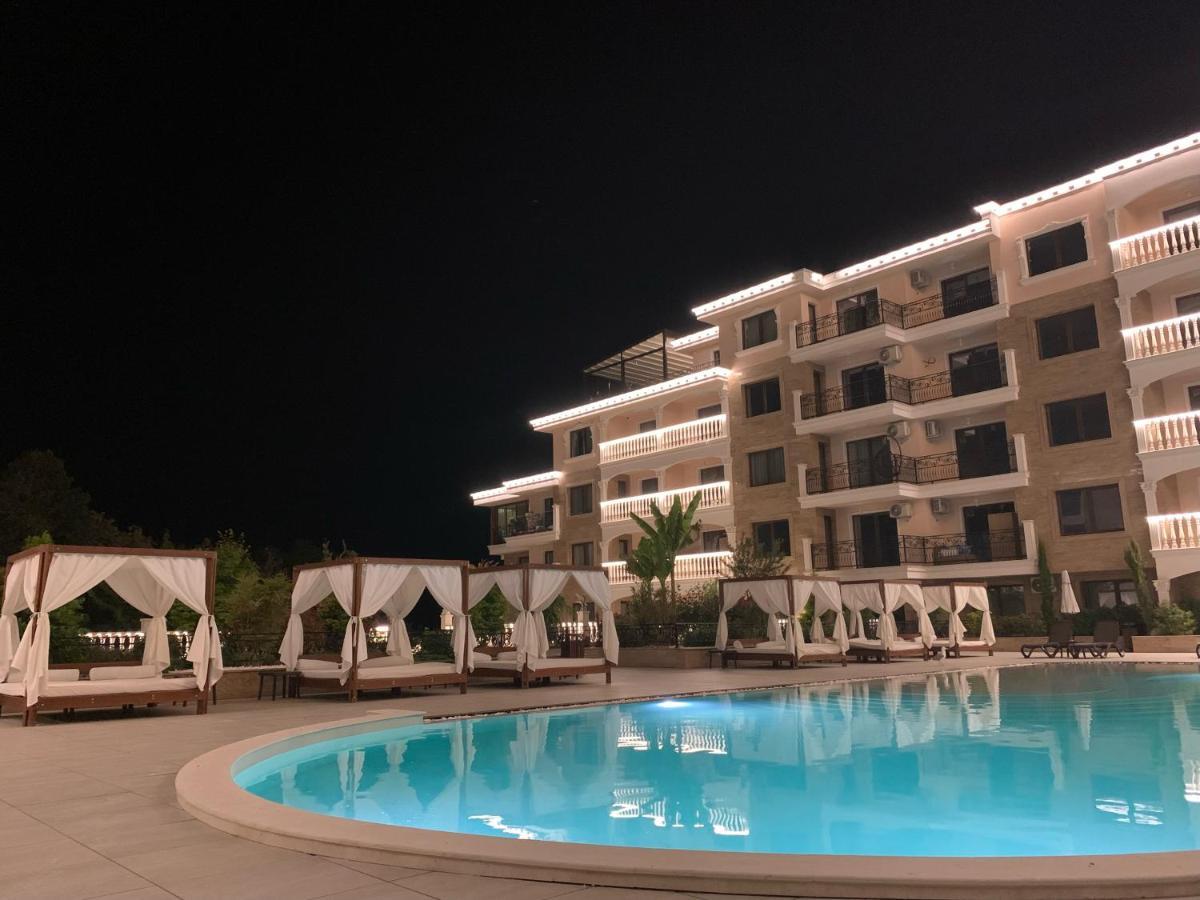 Valencia Gardens Deluxe Apartments نيسيبار المظهر الخارجي الصورة