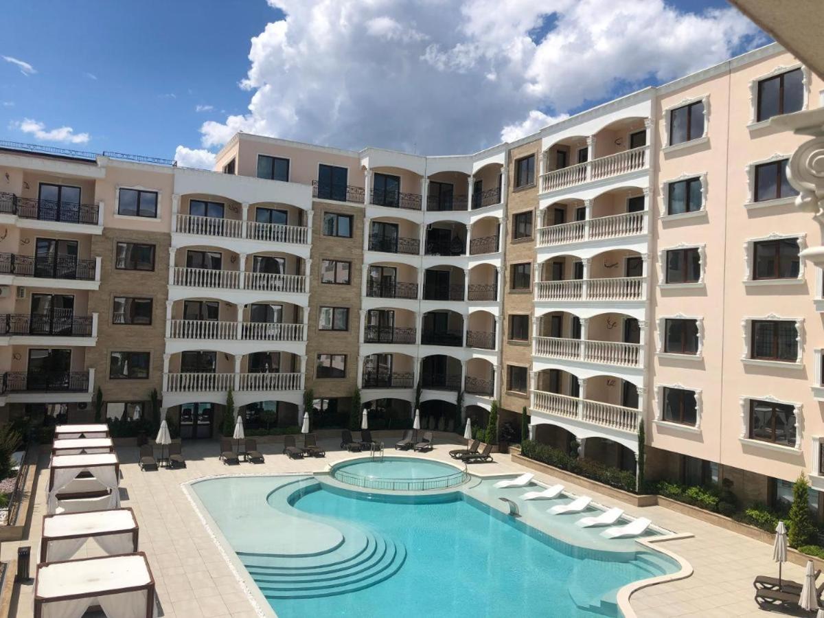 Valencia Gardens Deluxe Apartments نيسيبار المظهر الخارجي الصورة