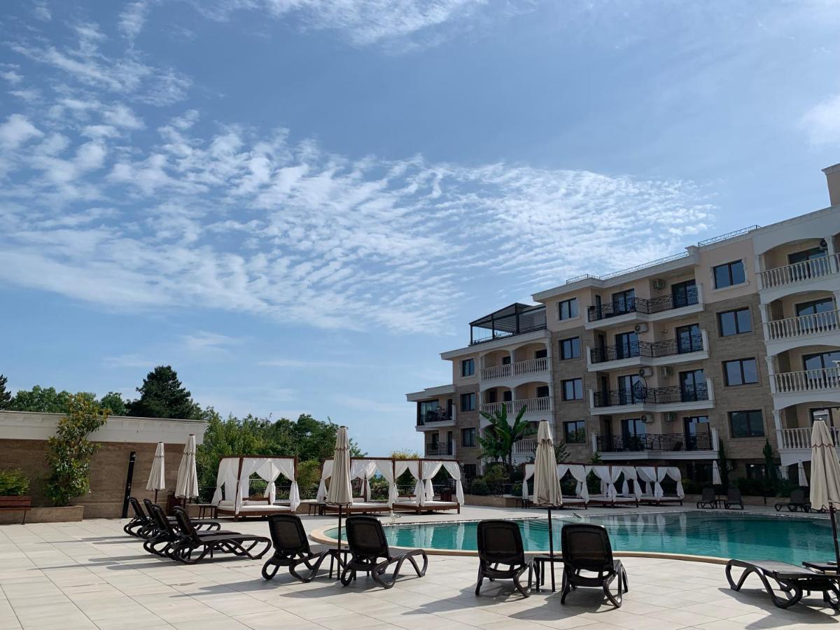 Valencia Gardens Deluxe Apartments نيسيبار المظهر الخارجي الصورة