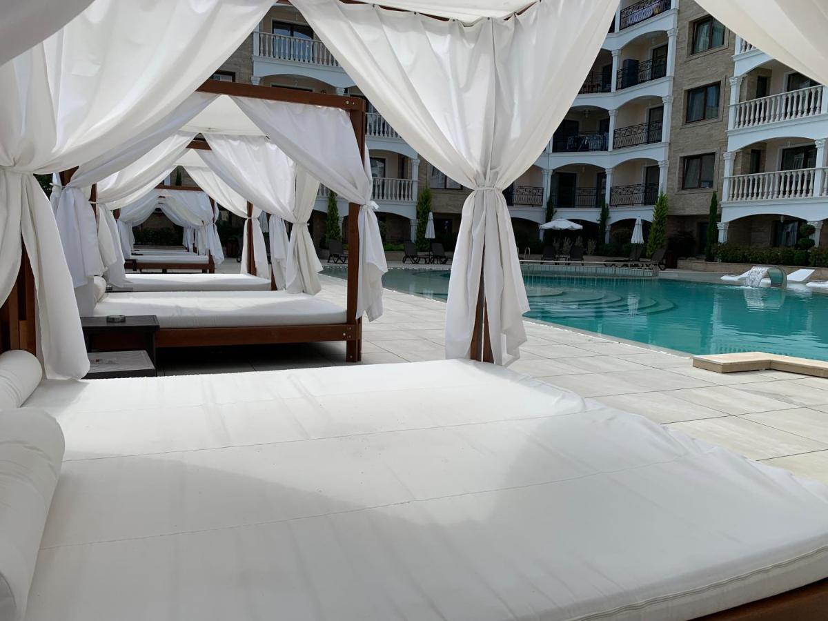 Valencia Gardens Deluxe Apartments نيسيبار المظهر الخارجي الصورة