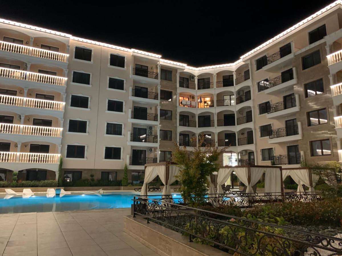 Valencia Gardens Deluxe Apartments نيسيبار المظهر الخارجي الصورة