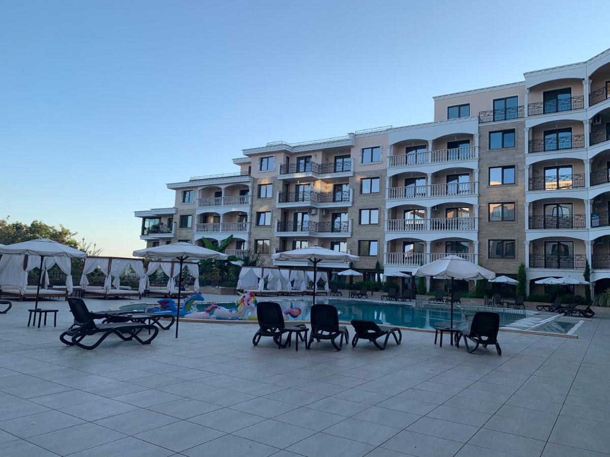 Valencia Gardens Deluxe Apartments نيسيبار المظهر الخارجي الصورة