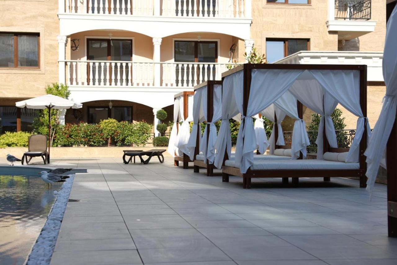 Valencia Gardens Deluxe Apartments نيسيبار المظهر الخارجي الصورة