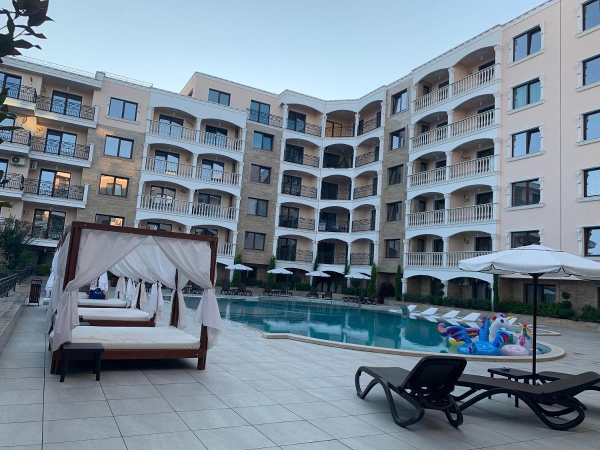 Valencia Gardens Deluxe Apartments نيسيبار المظهر الخارجي الصورة