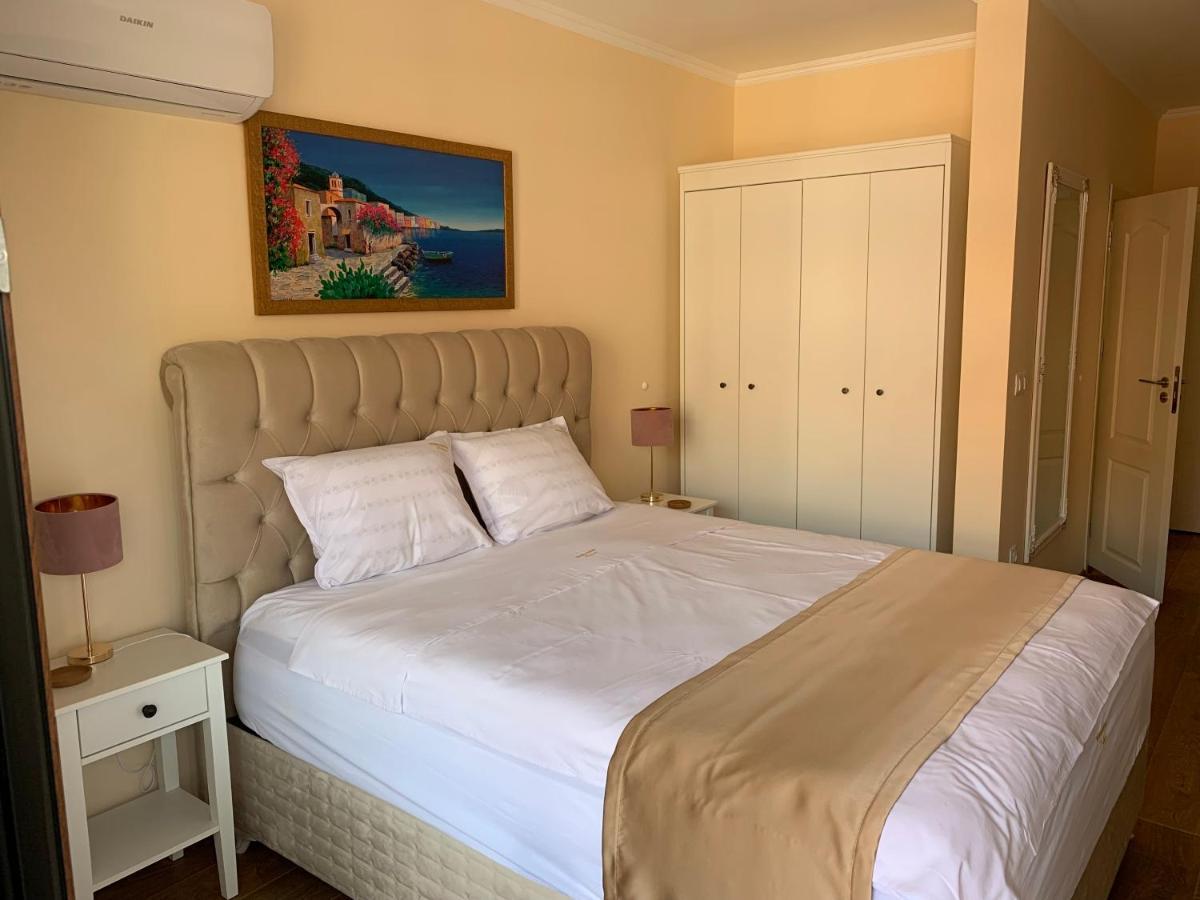 Valencia Gardens Deluxe Apartments نيسيبار المظهر الخارجي الصورة
