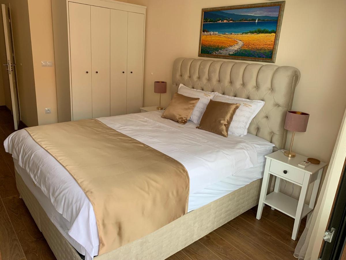Valencia Gardens Deluxe Apartments نيسيبار المظهر الخارجي الصورة