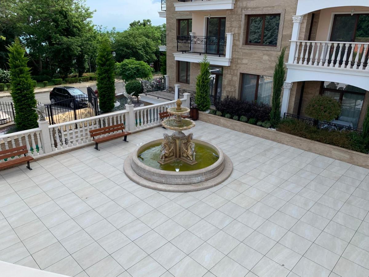 Valencia Gardens Deluxe Apartments نيسيبار المظهر الخارجي الصورة