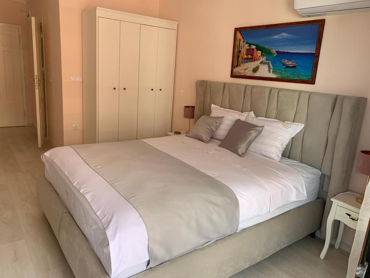 Valencia Gardens Deluxe Apartments نيسيبار المظهر الخارجي الصورة