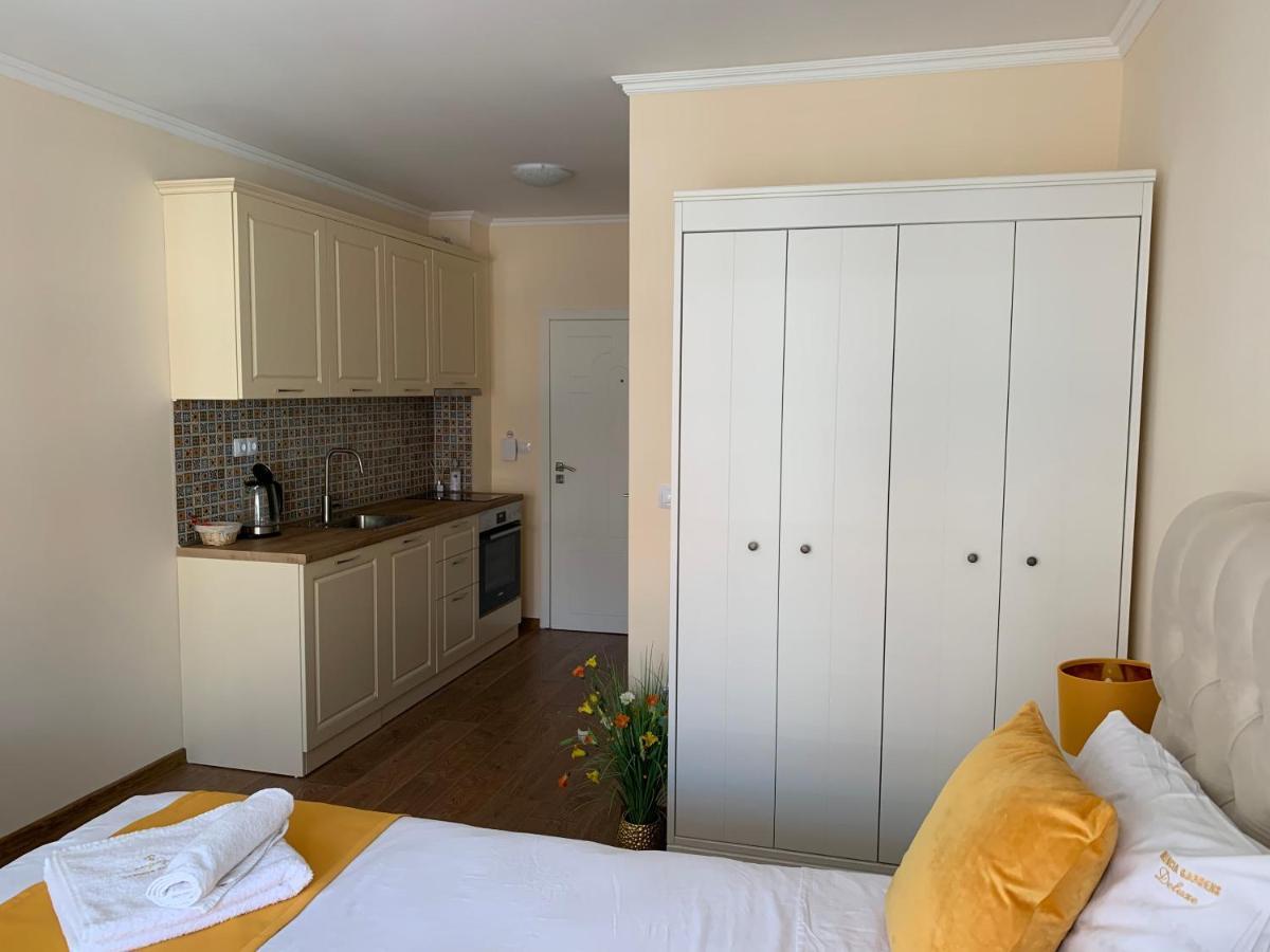 Valencia Gardens Deluxe Apartments نيسيبار المظهر الخارجي الصورة